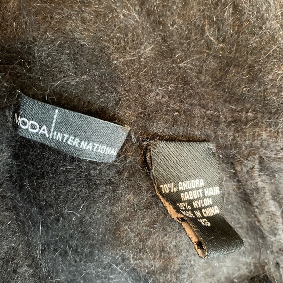 Size xs Moda International Angora sweater - Picture 2 of 4